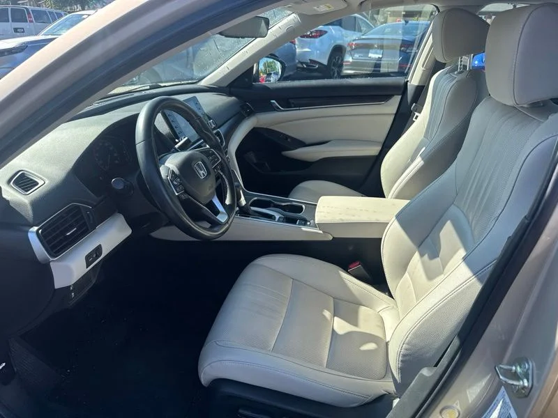 Used 2020  Honda EX-L image 13