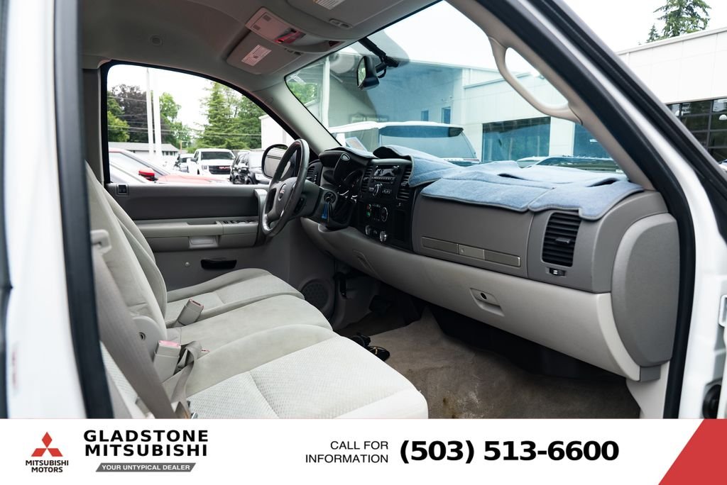 Used 2008 Summit White GMC SLE1 image 20
