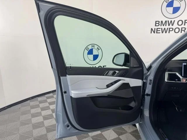New 2026 Brooklyn Grey Metallic BMW xDrive40i image 16
