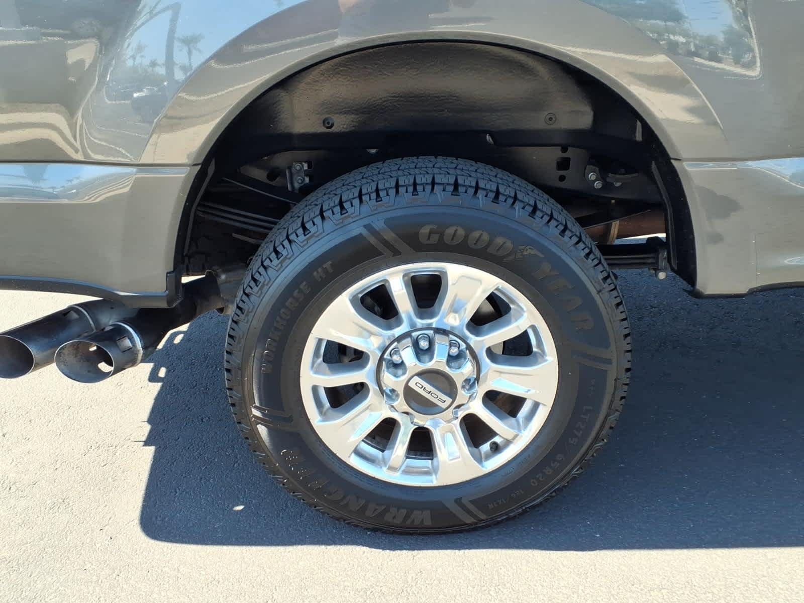 Used 2020 Magnetic Ford Limited image 11