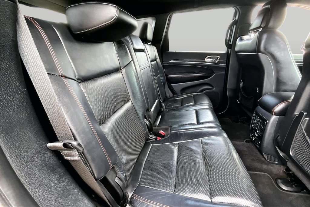 Used 2017 Silver Jeep Limited image 20