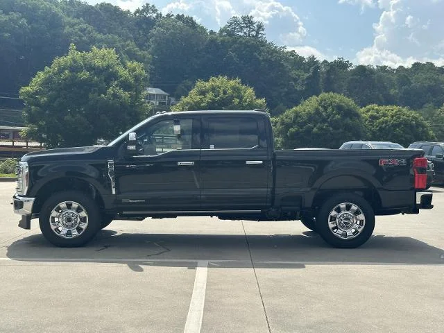 New 2026 Agate Black Metallic Ford F-250® Lariat® image 18