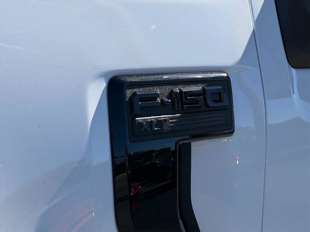 Used 2025 White Ford XLT image 17