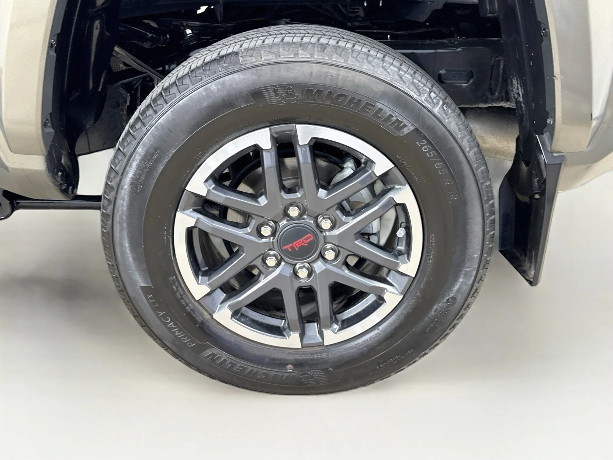 Used 2024  Toyota SR5 image 32