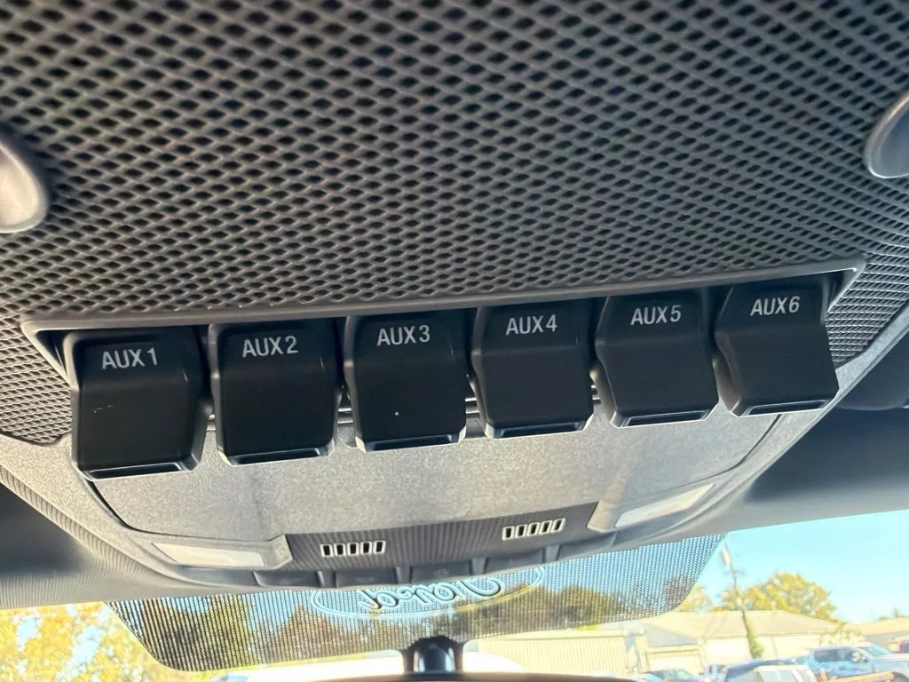 Used 2019 Oxford White Ford XL image 20