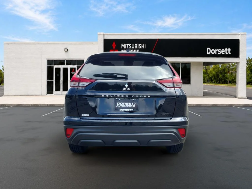 New 2026 Labrador Black Pearl Mitsubishi LE image 7