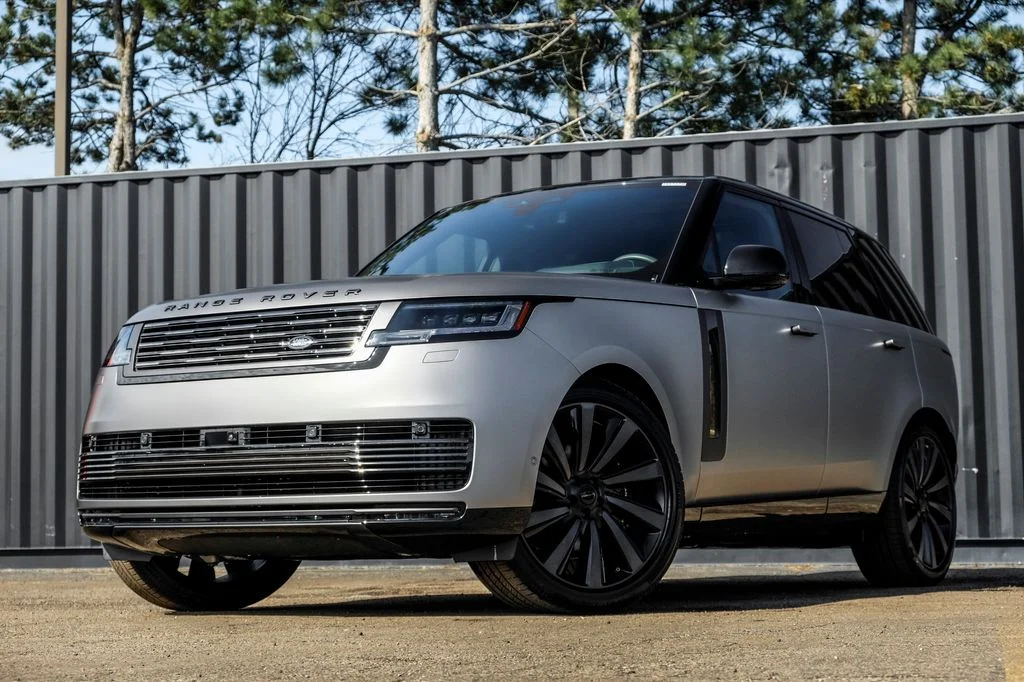 2026 Land Rover Range Rover 4.4 SV SWB's photo