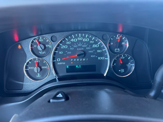 2026 Chevrolet Express Cargo Work Van - Photo 18