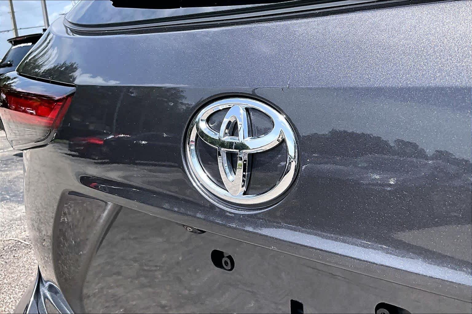 Used 2022 Magnetic Gray Metallic Toyota Limited image 31