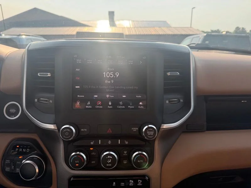 Used 2019 Blue Ram Big Horn/Lone Star image 13
