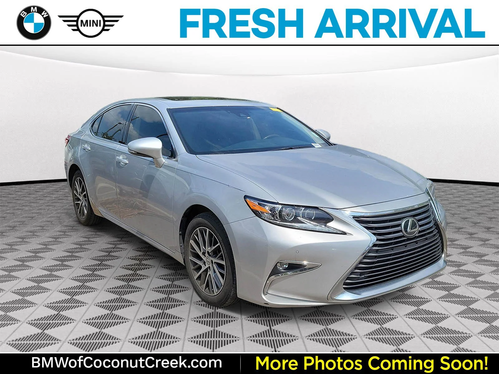 2016 Lexus ES 350 350's photo