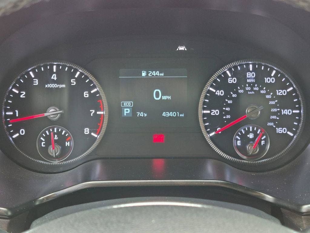 Certified Used 2022 Green Kia EX image 17
