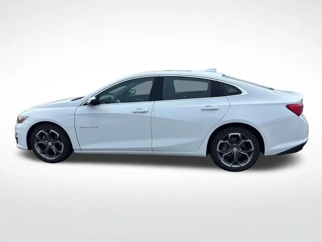 Used 2024 Chevrolet Malibu 1LT with VIN 1G1ZD5STXRF185886 for sale in New Bedford, MA