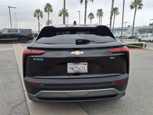 Used 2024 Black Chevrolet LT image 5
