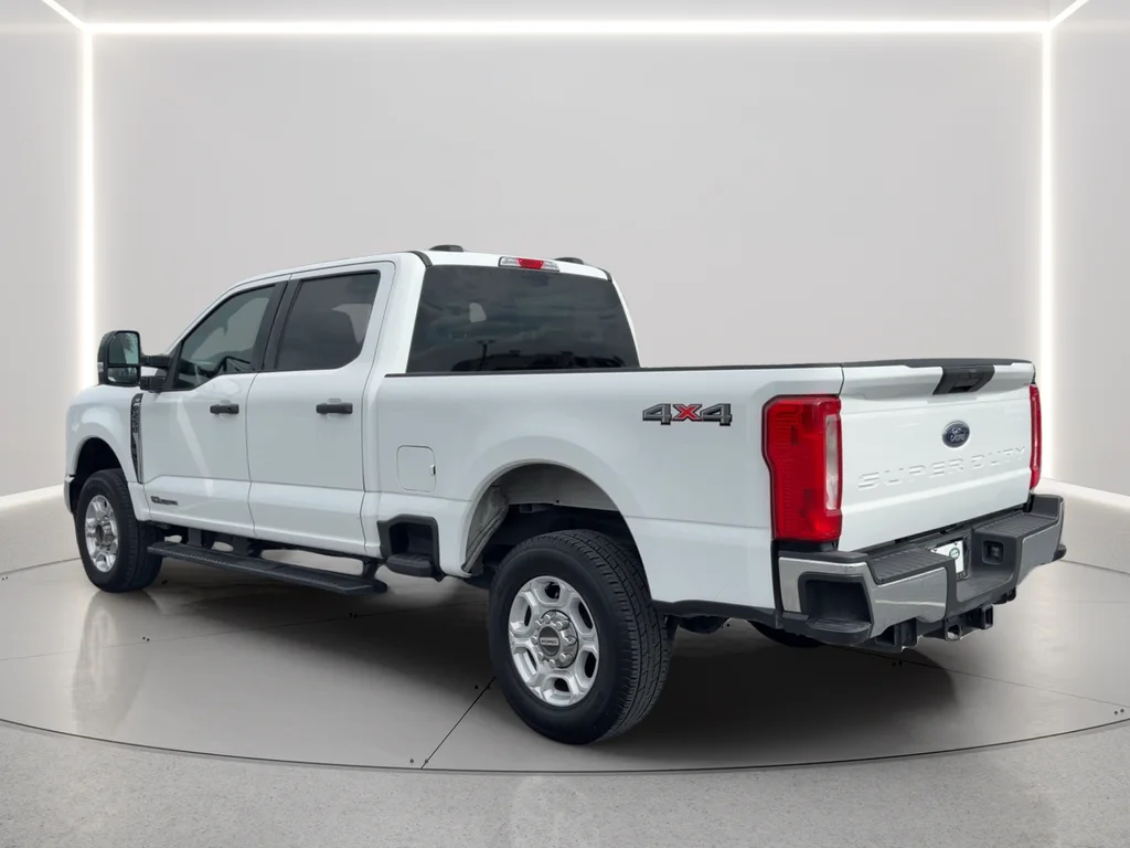 Used 2025 White Ford XLT image 7