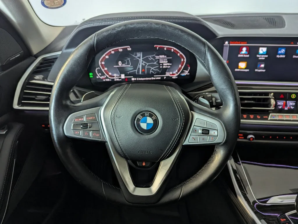 Certified Used 2020 Gray BMW xDrive40i image 6