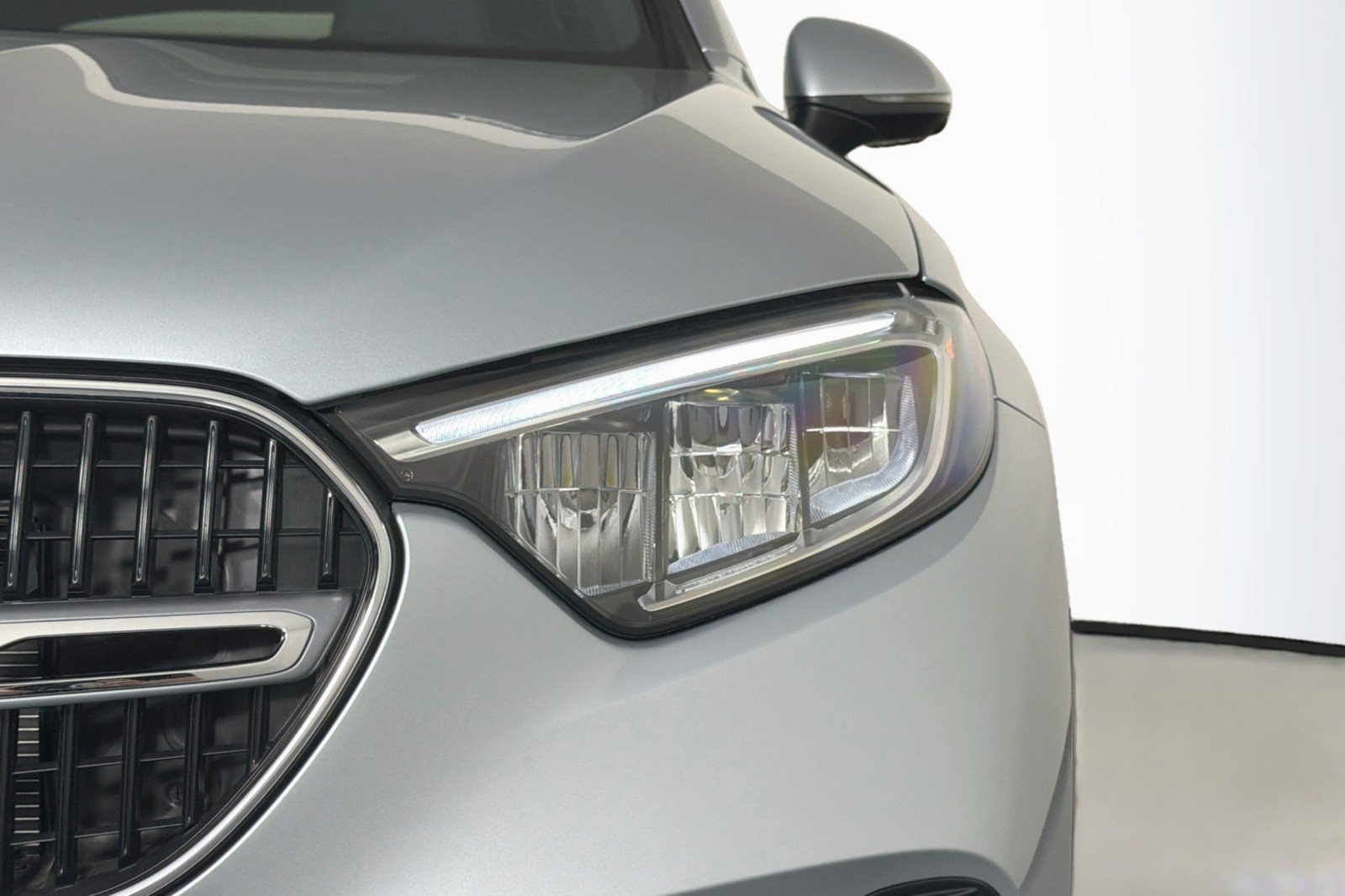 New 2026 Cirrus Silver Metallic Mercedes-Benz GLC 300 SUV image 14