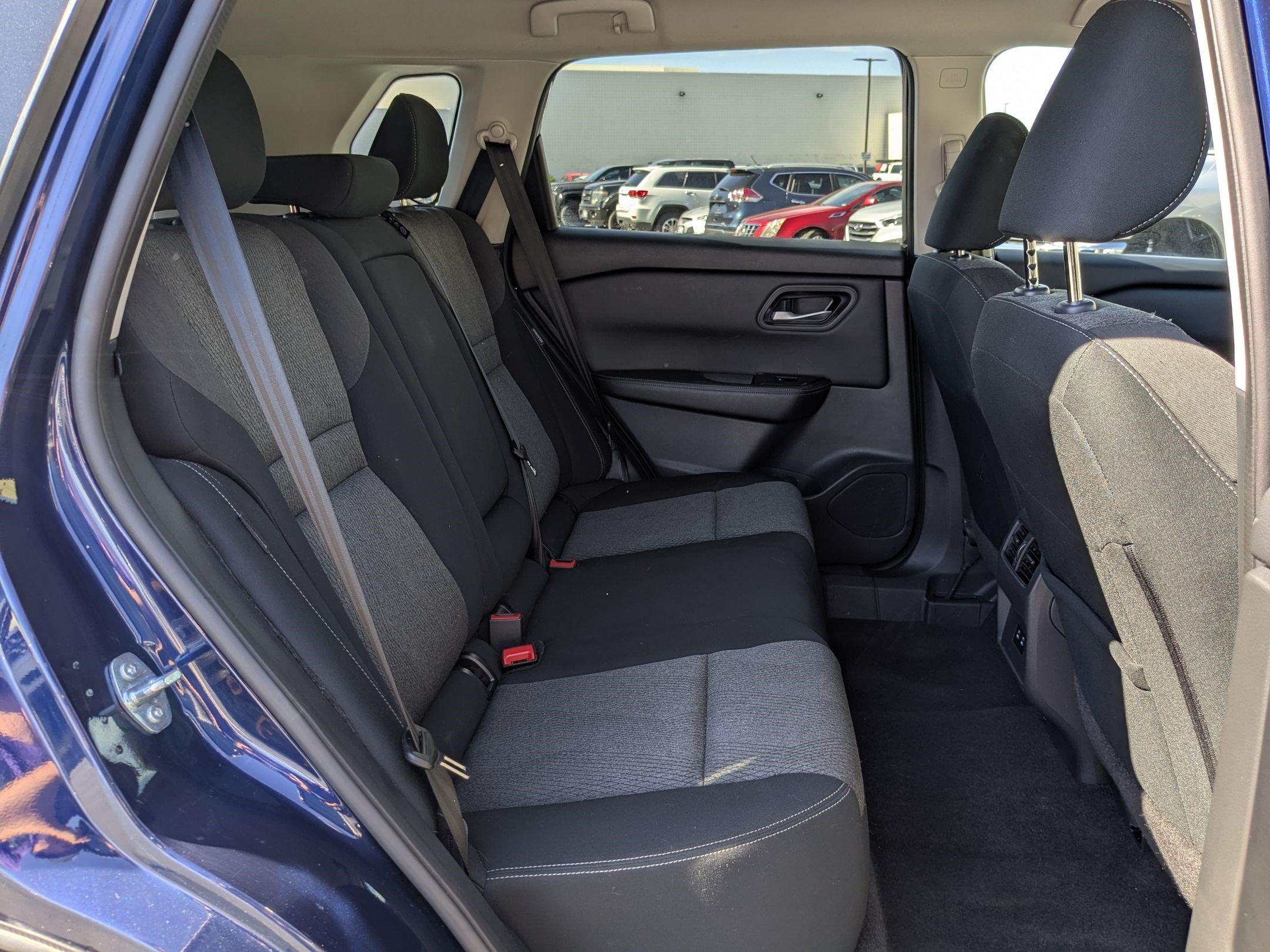 Used 2024 Deep Ocean Blue Pearl Nissan SV image 31