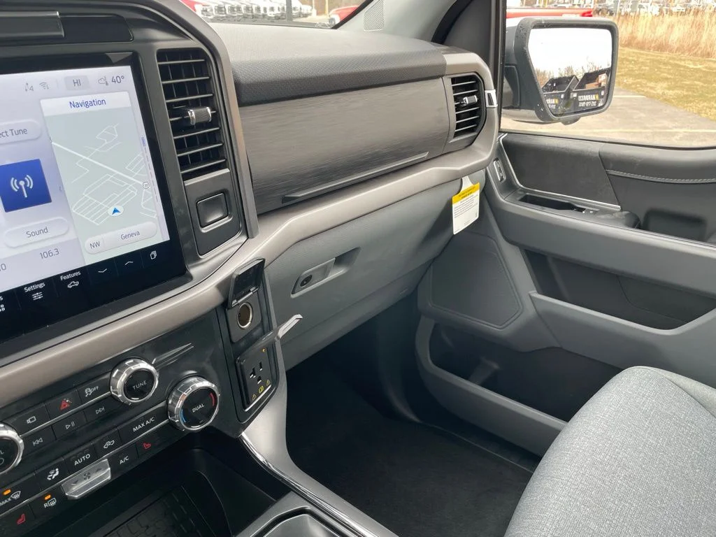 2025 Ford F-150 XLT - Photo 43