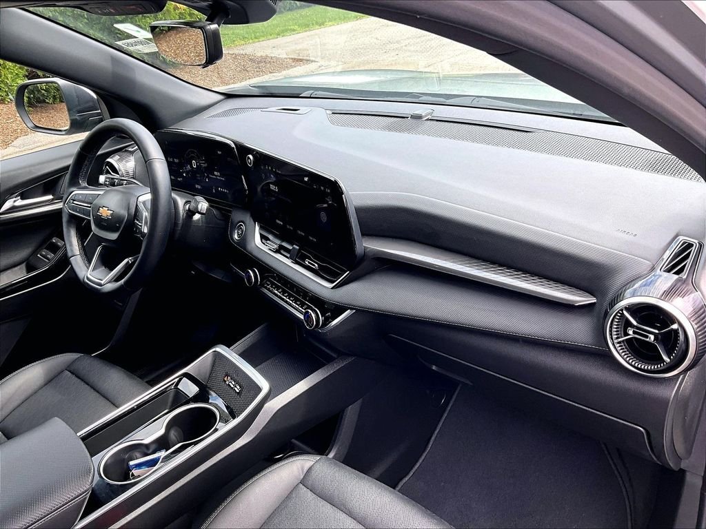 Used 2025 Gray Chevrolet LT image 14