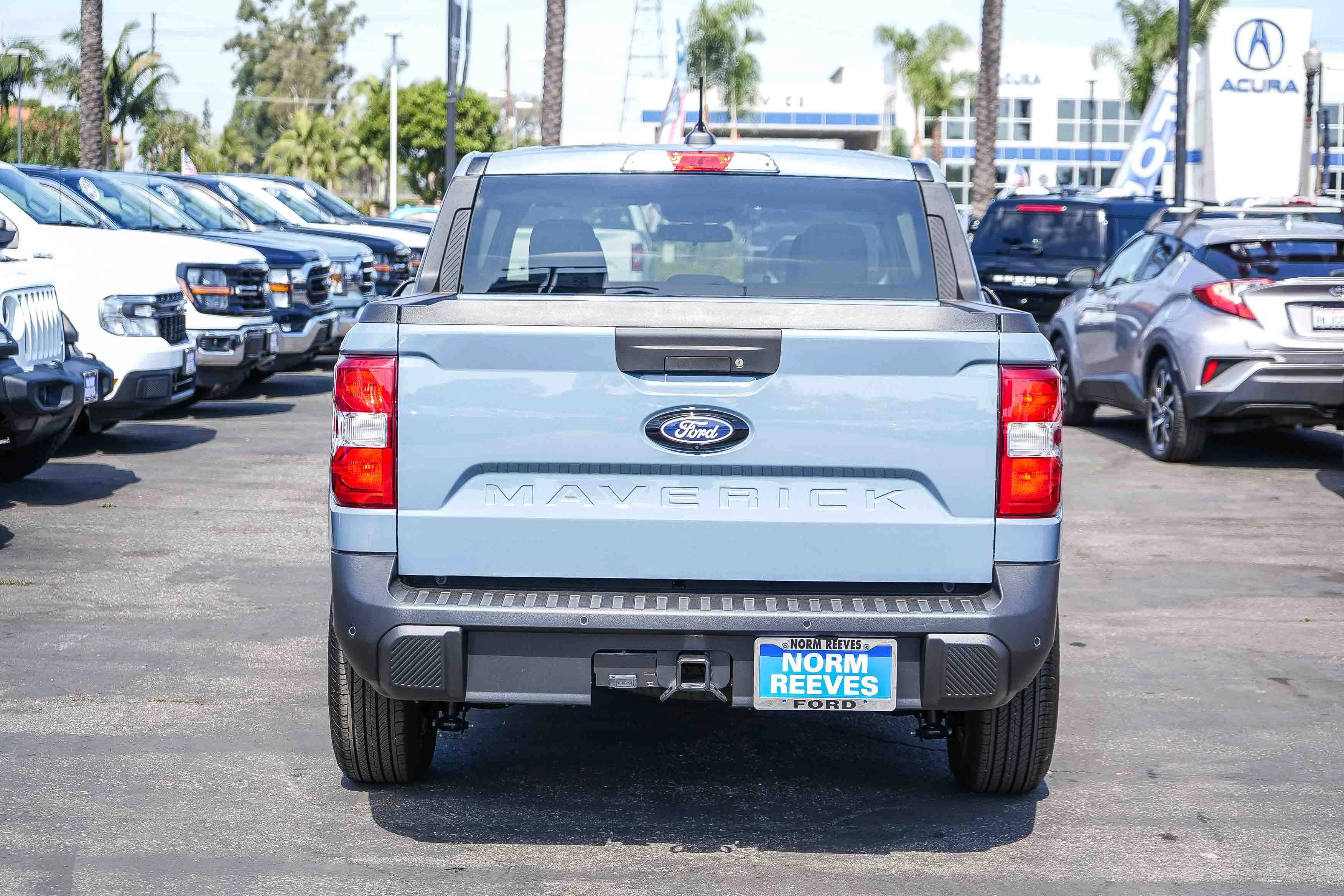 New 2026 Azure Gray Metallic Ford XLT image 7