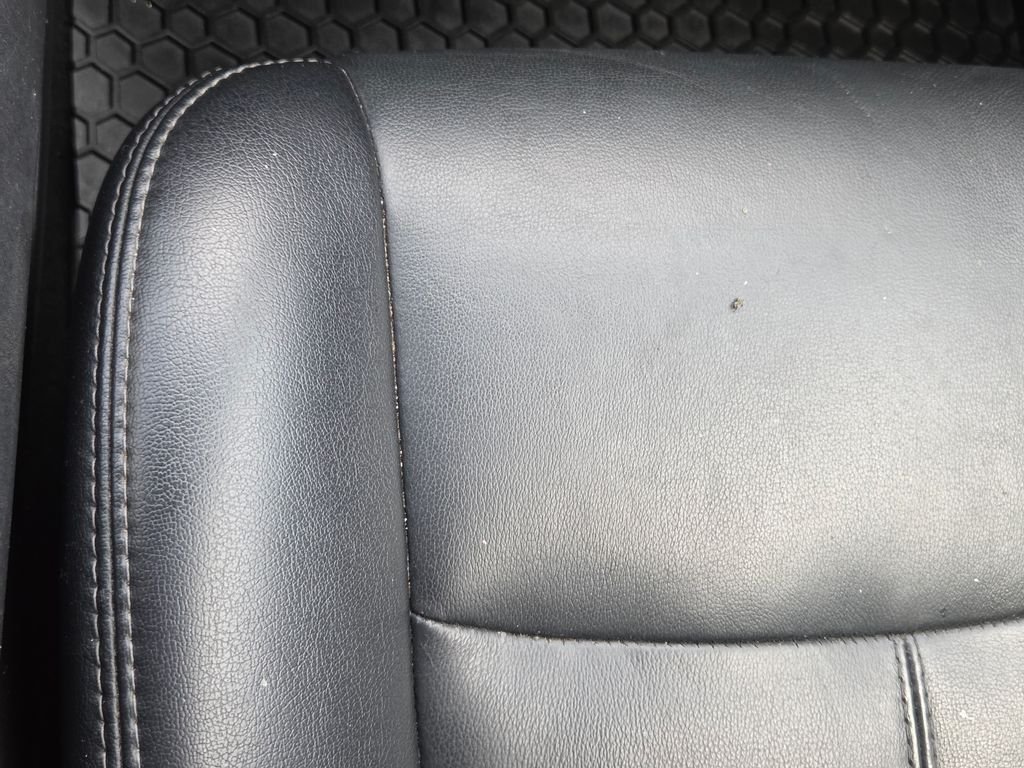 Used 2015 Gray Nissan SL image 30