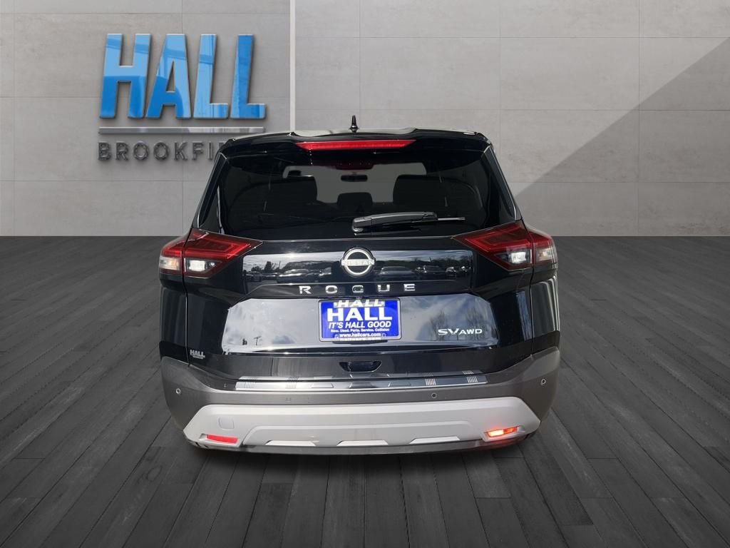 2023 Nissan Rogue SV photo 4