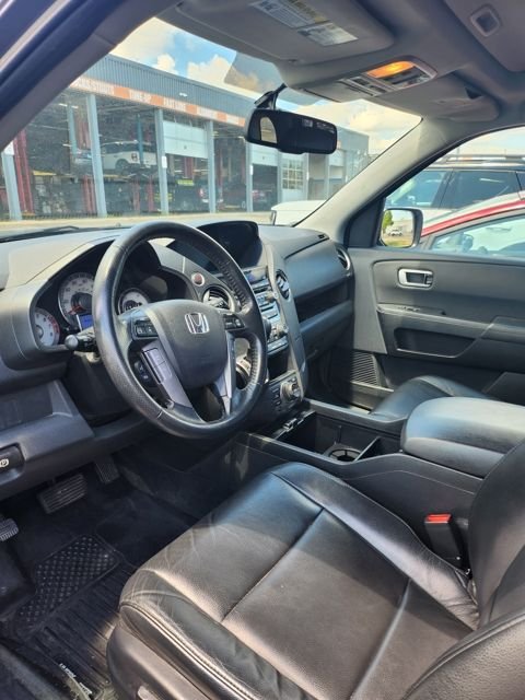 Used 2014 Gray Honda Touring image 7