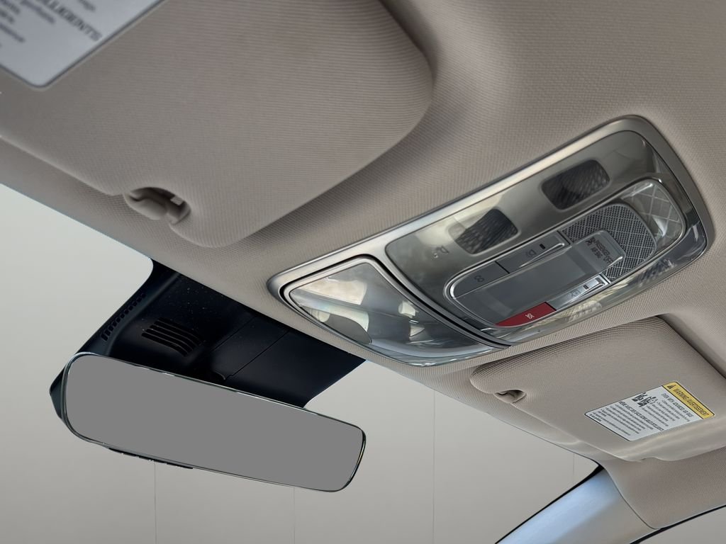 2025 GENESIS GV70 Standard - Photo 31