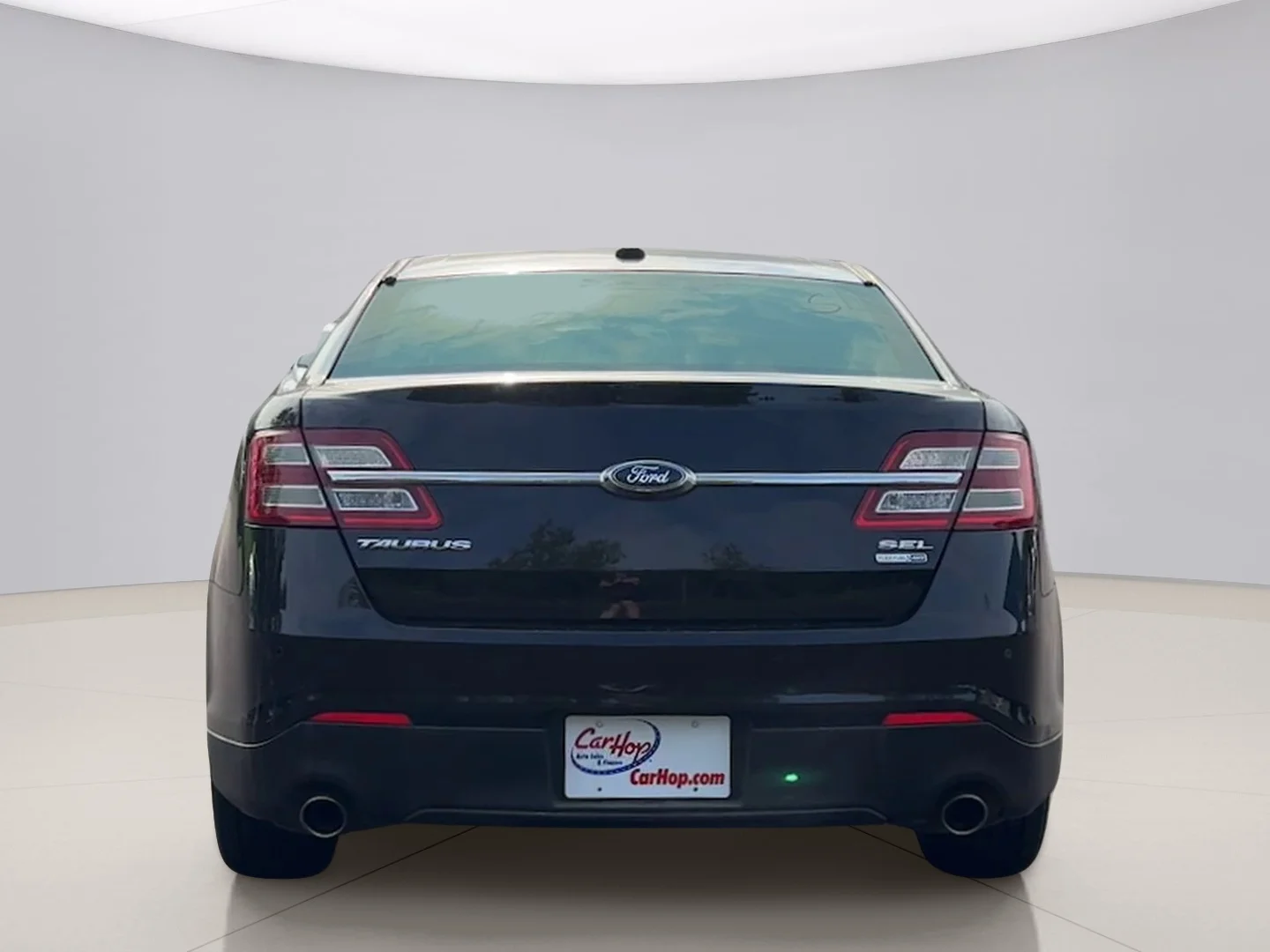 Used 2018 Black Ford SEL image 4