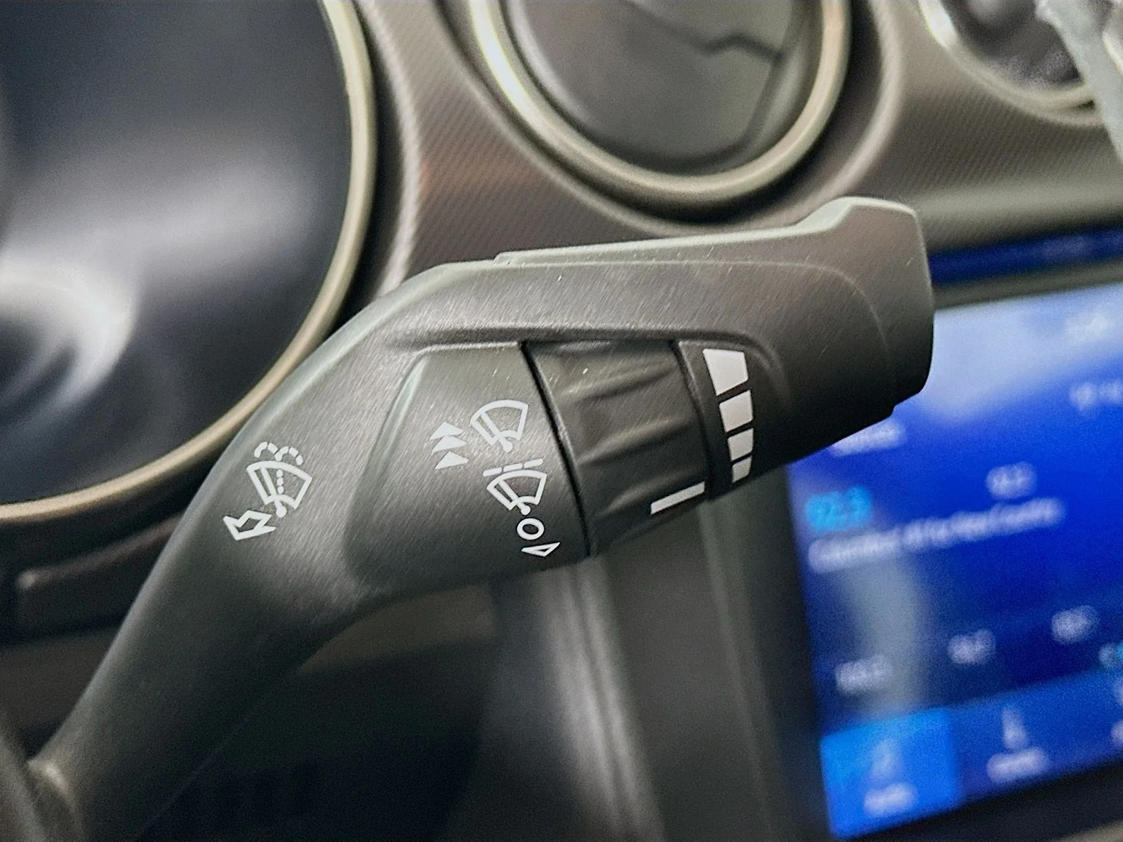 Used 2022 Orange Ford  image 22