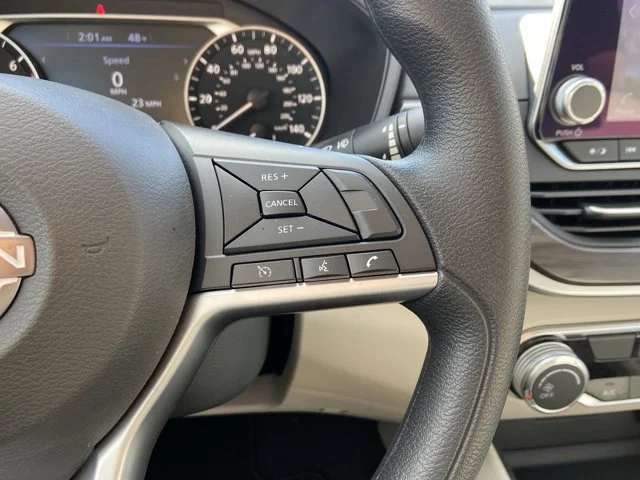 2025 Nissan Altima SV - Photo 16