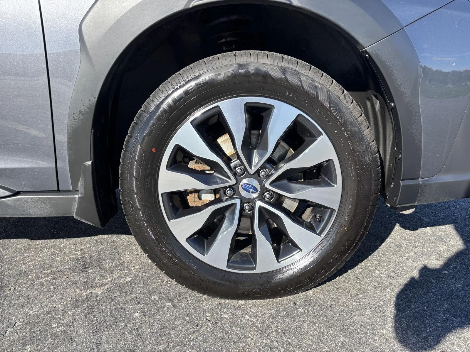 Used 2024  Subaru Limited image 9