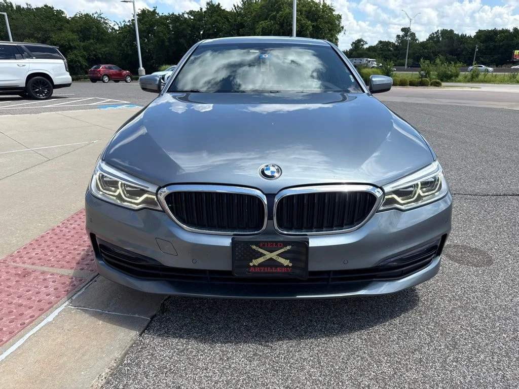 Used 2017 Blue BMW 540i xDrive image 2