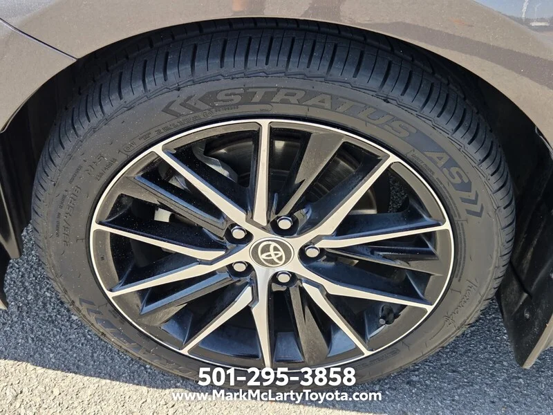 Used 2022 Predawn Gray Mica TOYOTA SE AUTO image 16