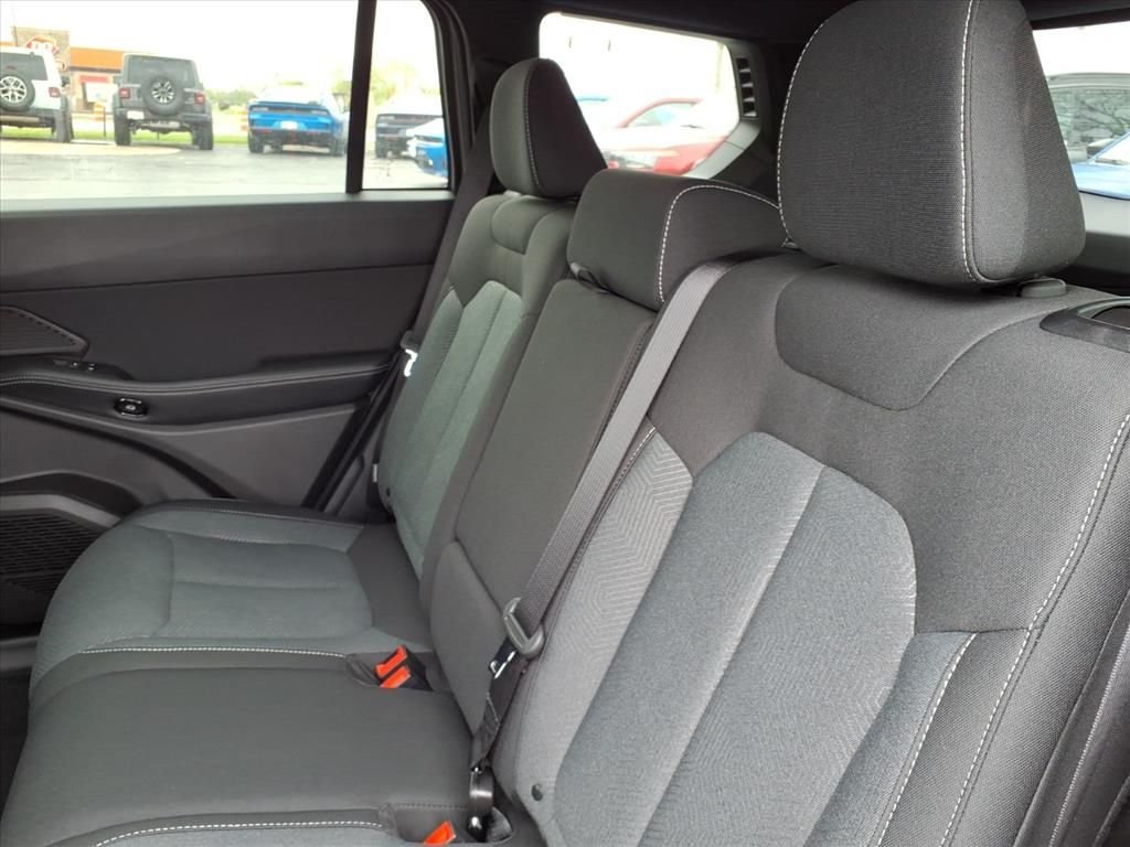 New 2026 Sting-Gray Clear-Coat Exterior Paint Jeep Laredo image 12