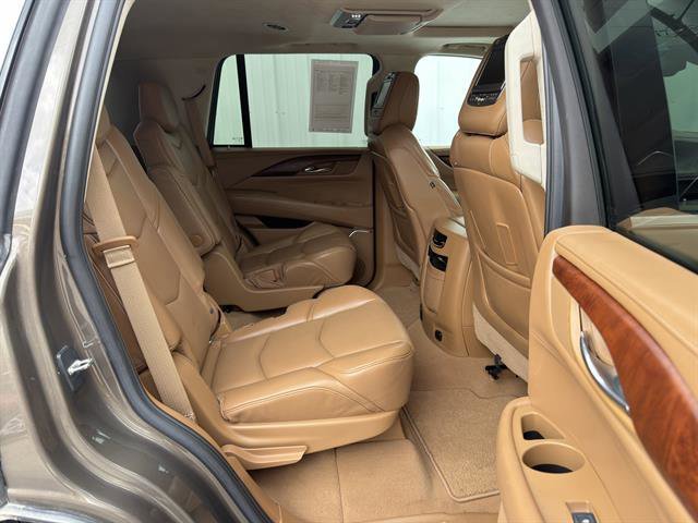 Used 2016 Terra Mocha Metallic Cadillac Platinum image 22