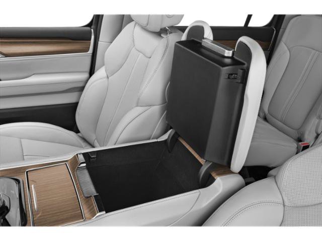 2024 Jeep Wagoneer L Series III - Photo 17