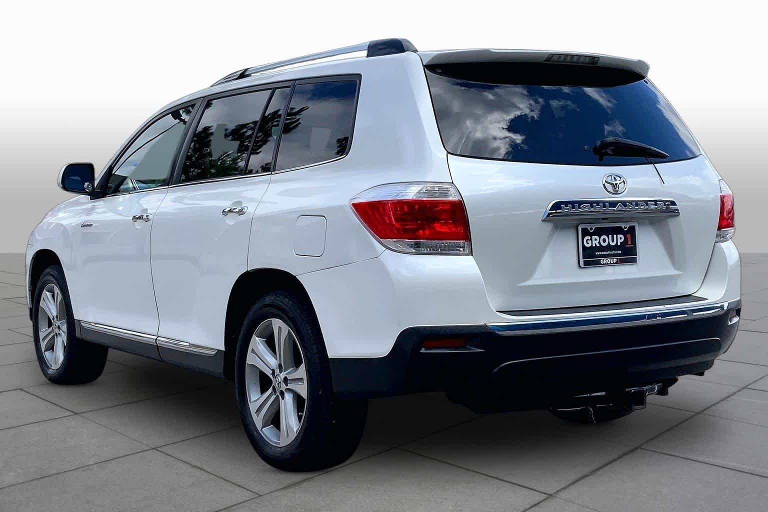 Used 2012 Blizzard Pearl Toyota Limited image 12
