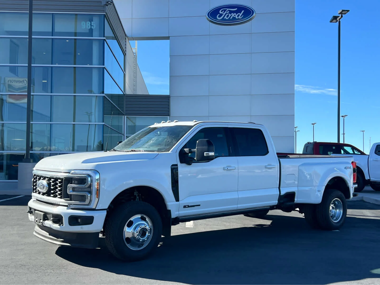 2026 Ford F-350 Platinum 4x4 Crew Cab 176 in DRW's photo