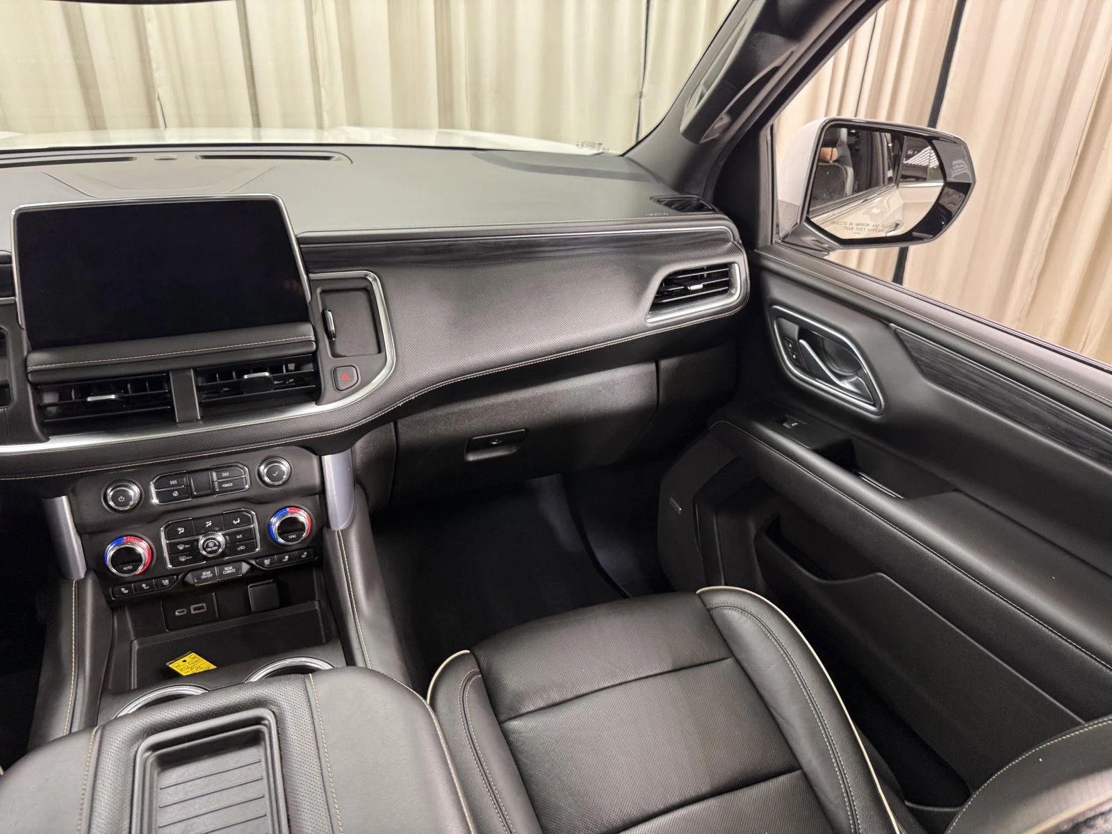 Used 2021 White GMC SLT image 42