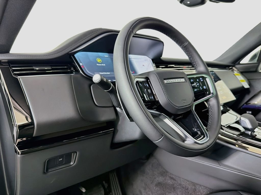 New 2027 Borasco Grey Land Rover  SE P360 image 9