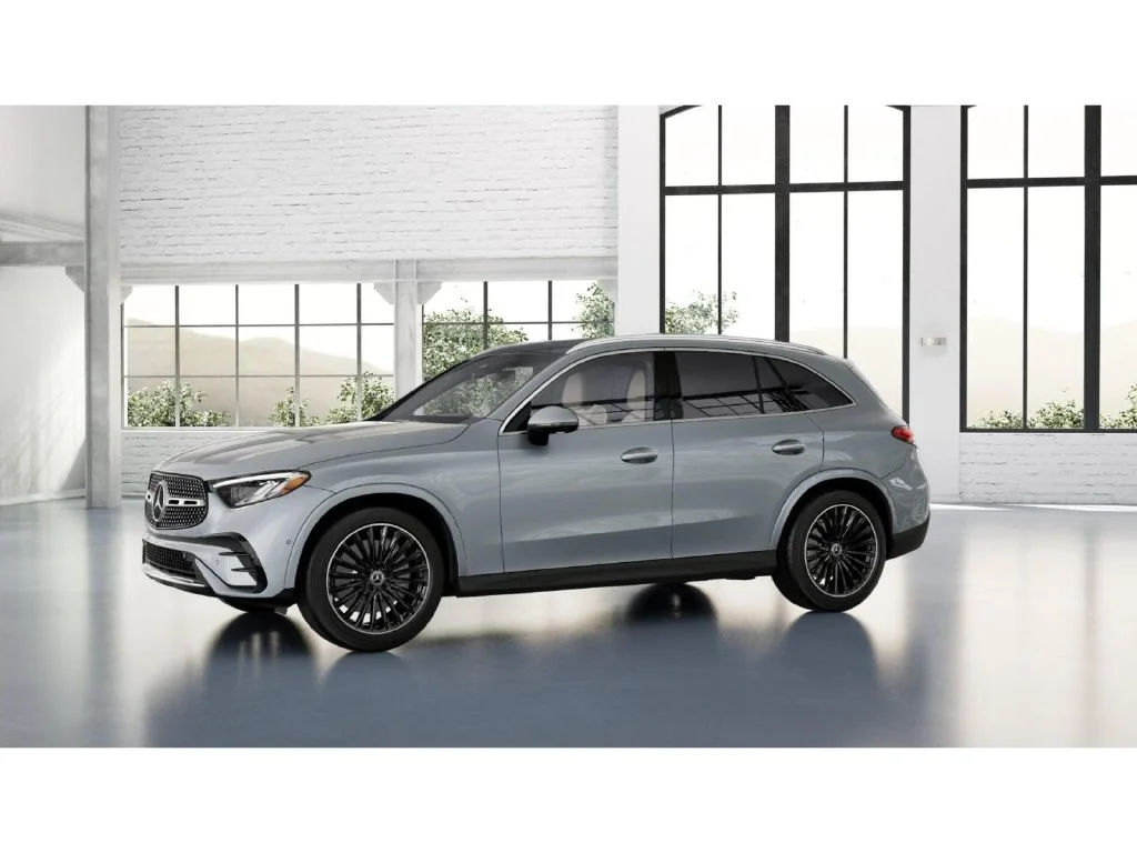 New 2027 Silver Mercedes-Benz GLC 300 image 37