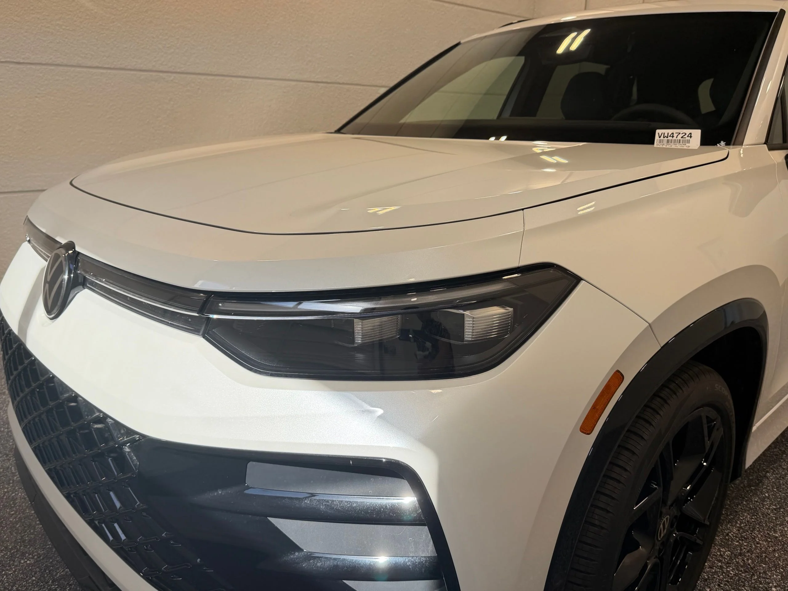 New 2026 White Volkswagen 2.0T SE R-Line Black image 15