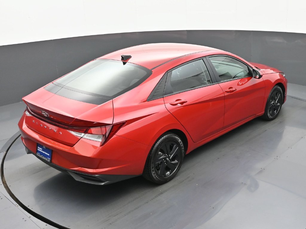 Certified Used 2022 Red Hyundai SEL image 25