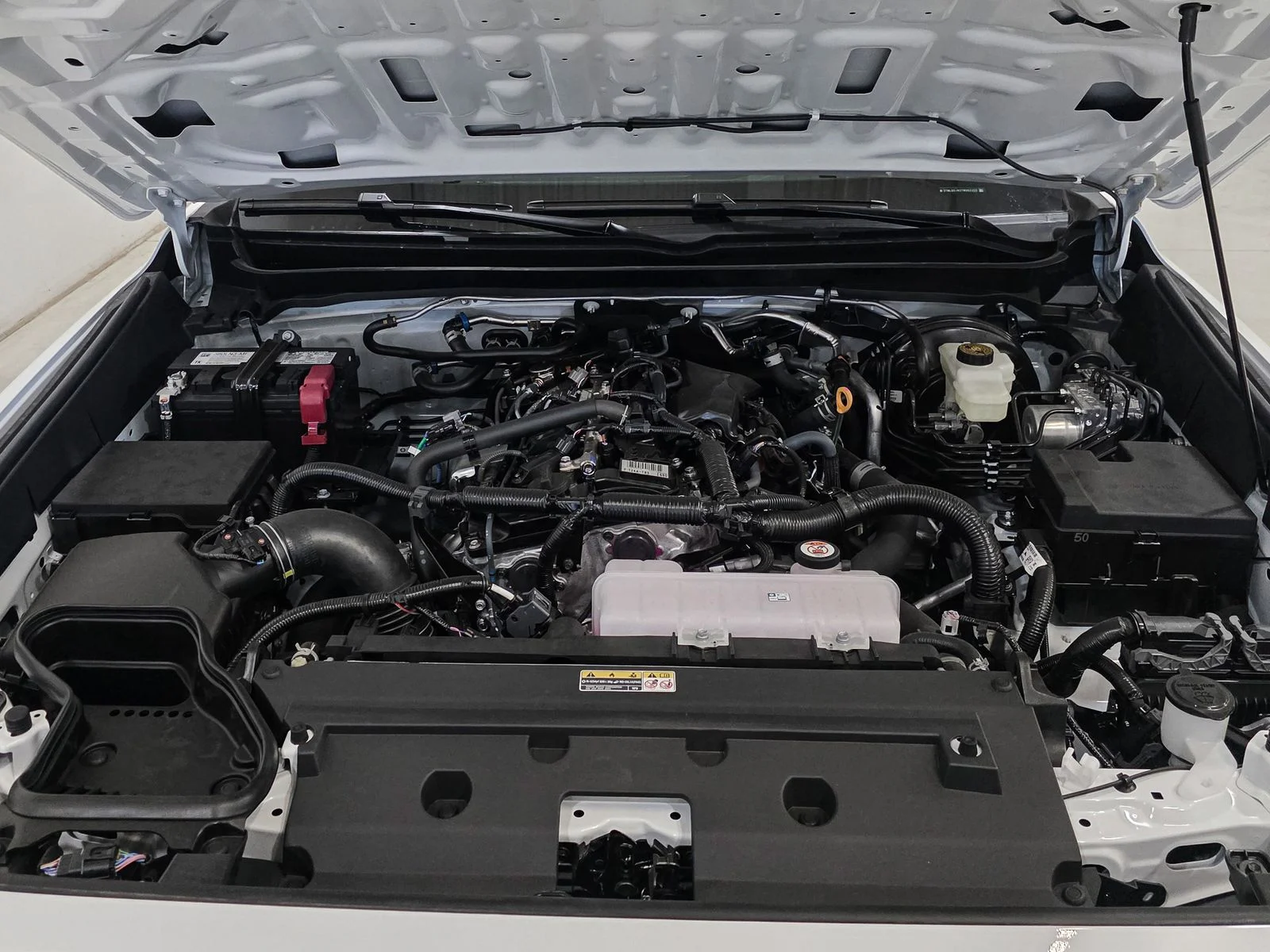 2026 Toyota Tacoma SR5 - Photo 16