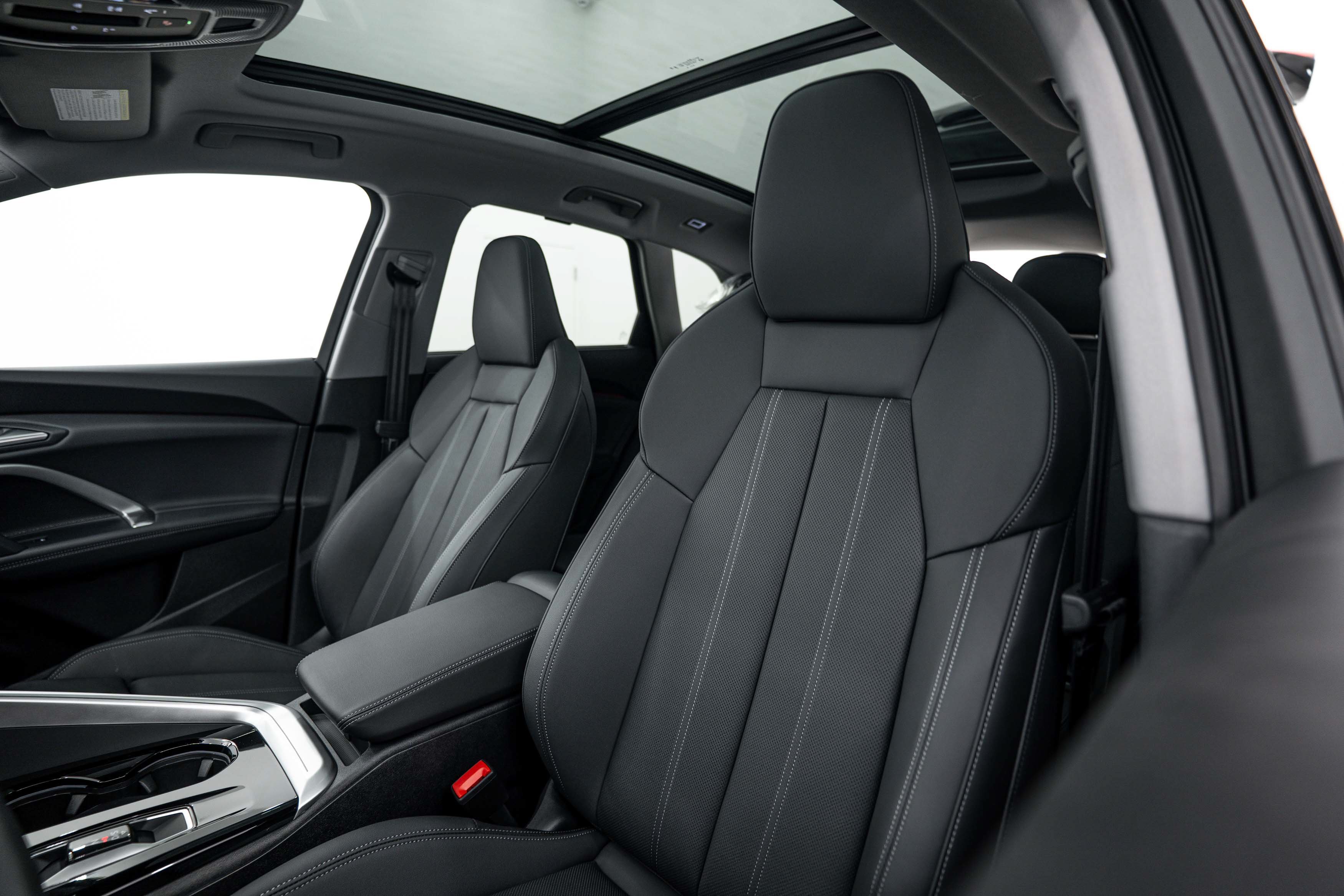 New 2026 MYTHOS BLACK Audi Prestige image 17