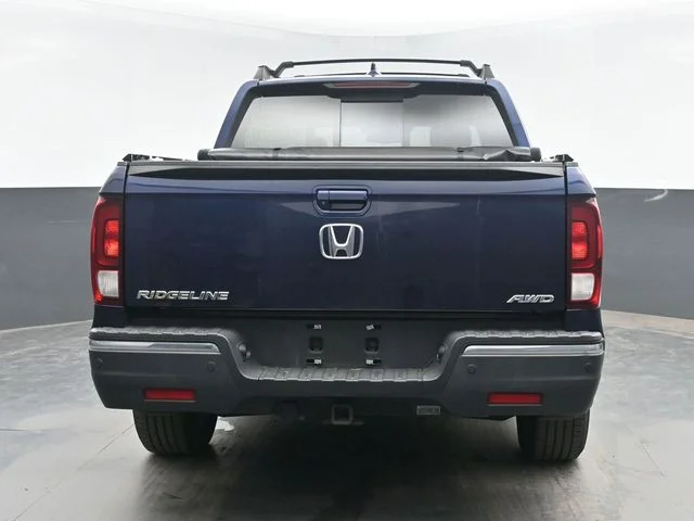 Used 2020 Obsidian Blue Pearl Honda RTL-E image 9