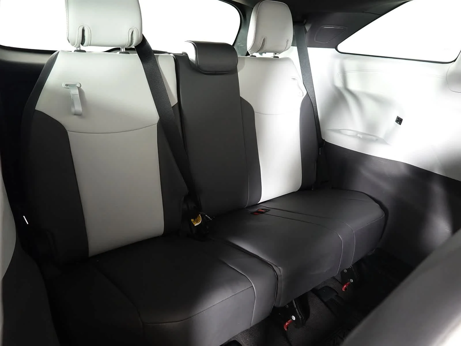 2022 Toyota Sienna XSE - Photo 7