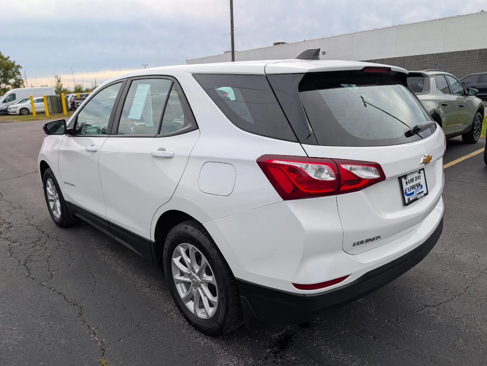 Used 2021 SUMMIT WHITE Chevrolet LS image 6